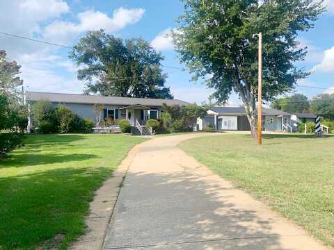 2608 Stapleton Drive, Donalsonville, GA 39845