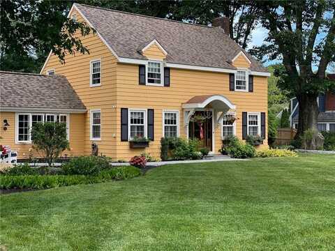 8 Newell Drive, Cumberland, RI 02864