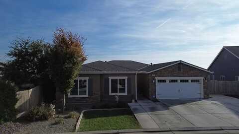 1749 Softwind Drive, Tulare, CA 93274