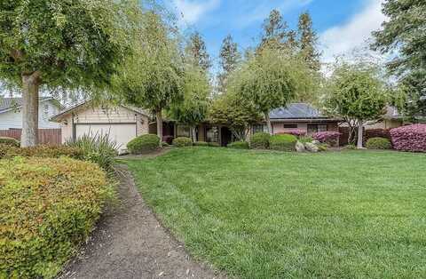 5420 W Judy Avenue, Visalia, CA 93277