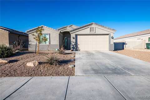 3615 Oak Cliffs Avenue, Kingman, AZ 86401