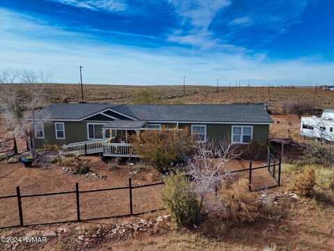 4402 Mclaws Road, Holbrook, AZ 86025