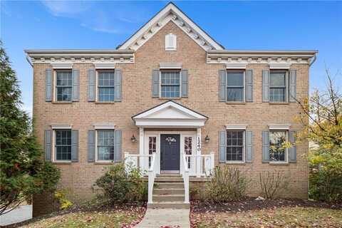 1240 Snee Dr, South Park, PA 15236