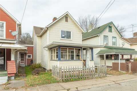 8 Greenwich St, Natrona, PA 15065