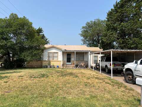 908 S Dressen Avenue, Spearman, TX 79081