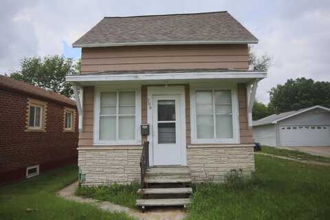 708 S 10th Street, Aberdeen, SD 57401