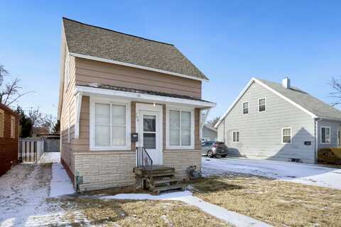 708 S 10th Street, Aberdeen, SD 57401