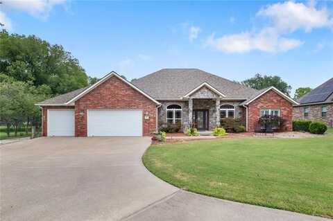 1909 Villa View DR, Siloam Springs, AR 72761