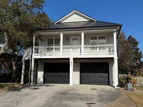 502 Jarrett Bay Drive, Carolina Beach, NC 28428