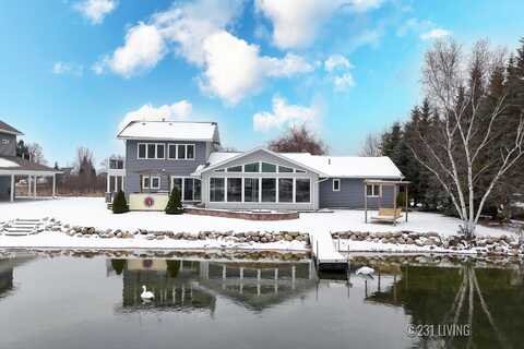 13620 Porath Isle Court, Houghton Lake, MI 48629