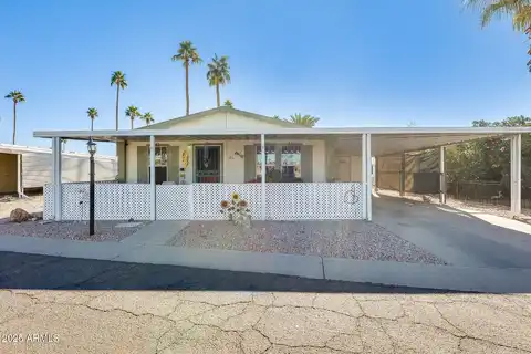 120 N VAL VISTA Drive, Mesa, AZ 85213