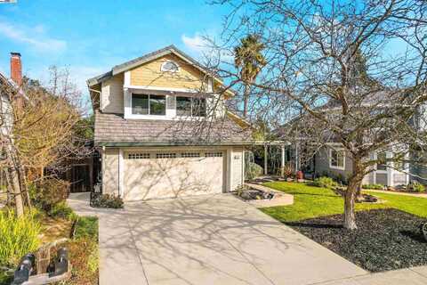 8057 Crossridge Rd, Dublin, CA 94568