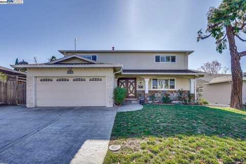 2118 Yosemite Dr, Milpitas, CA 95035