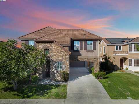 161 Nabor CT, Tracy, CA 95377