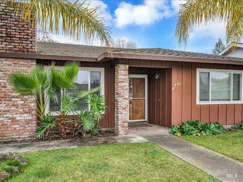 451 Linda Drive, Sonoma, CA 95476