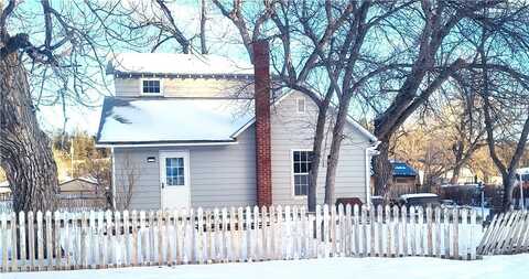 24 Montana ST, Roundup, MT 59072
