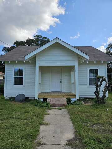 160 E Elgie St, Beaumont, TX 77705