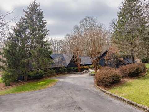 1015 Scenic Highway, Lookout Mountain, GA 30750