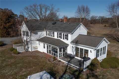 724 Benson Road, Weems, VA 22576