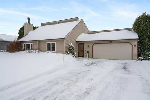 1117 LAKEVIEW, PETOSKEY, MI 49770