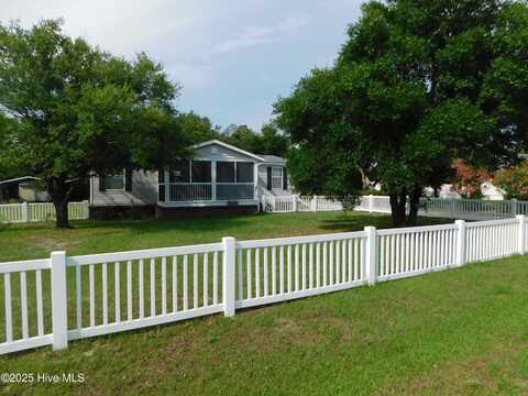 261 Diamond City Drive, Harkers Island, NC 28531