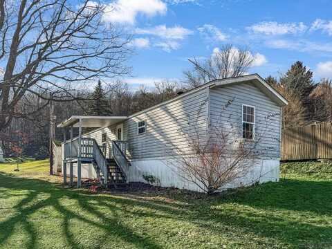 1715 Mott Street, Nanty Glo, PA 15943