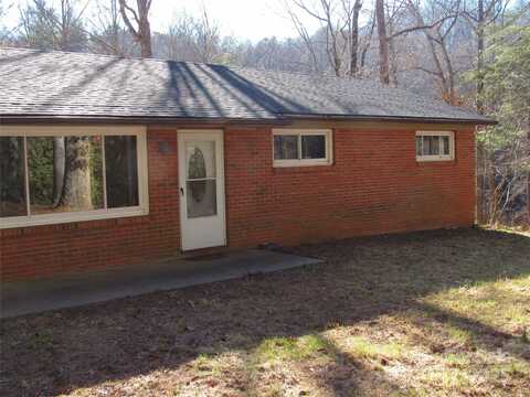 9 Vance Drive, Black Mountain, NC 28711