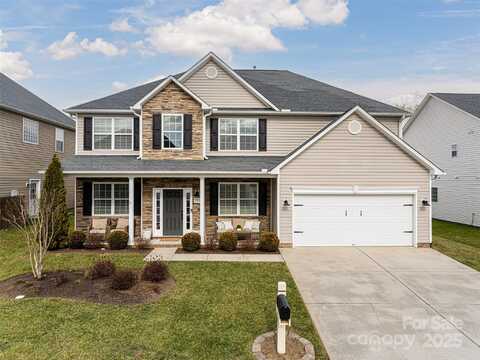 289 Roanoke Road, Fletcher, NC 28732