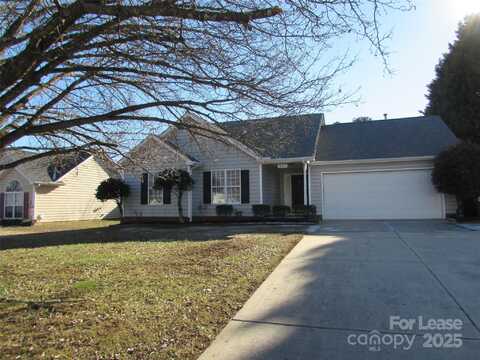 12610 Cumberland Crest Drive, Huntersville, NC 28078