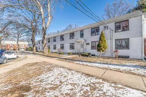 76 Mencel Circle, Bridgeport, CT 06610