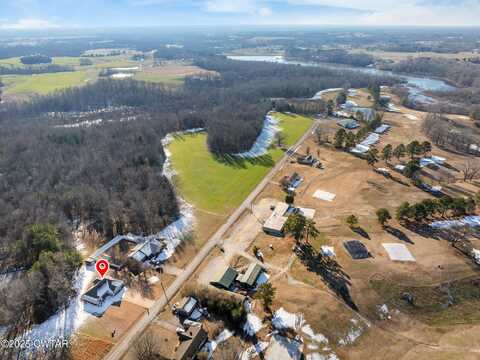 1386 Carroll Lake Road, McKenzie, TN 38201