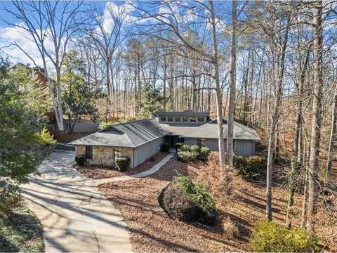 220 Mountain Point, Roswell, GA 30075