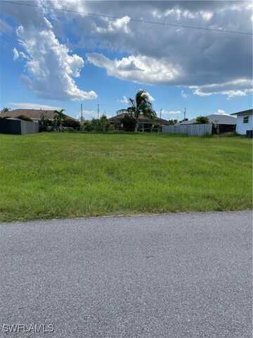 324 SE 26 Terrace, Cape Coral, FL 33904