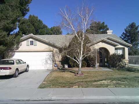 1533 Regents Street, Lancaster, CA 93534