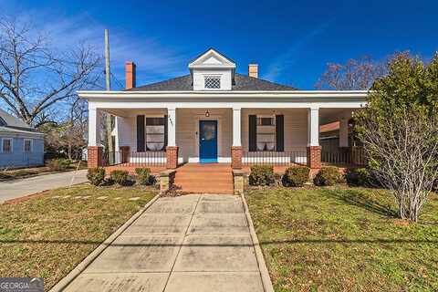 2497 Napier, Macon, GA 31204