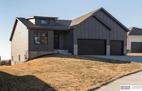 19105 Devonshire Drive, Gretna, NE 68028