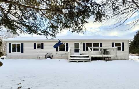 6343 W Almy Road, Six Lakes, MI 48886