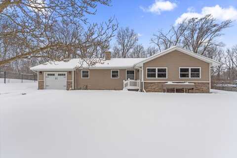 27887 Burmax Park, Dowagiac, MI 49047