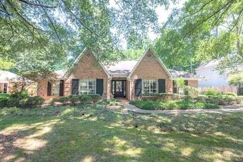 102 Little John Ln, Starkville, MS 39759