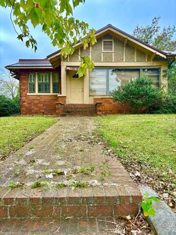 420 Lawrence St, Macon, MS 39341