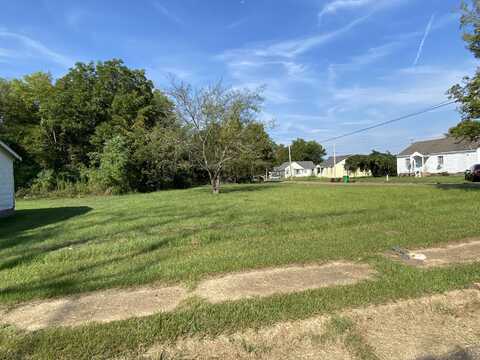 302 19th St S, Columbus, MS 39701