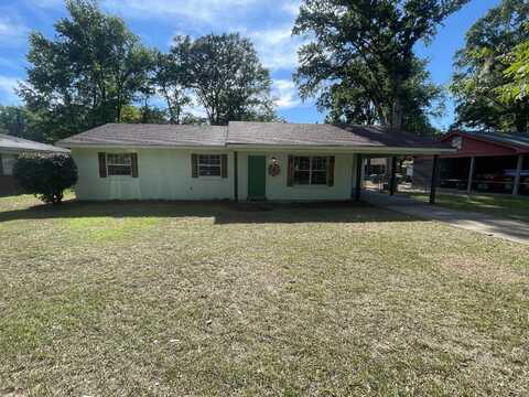 434 Winterset Dr, Columbus, MS 39702