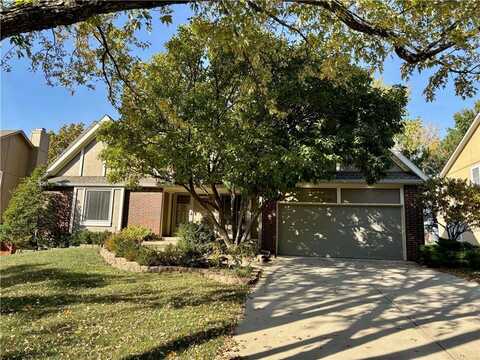 11024 Cottonwood Street, Lenexa, KS 66215