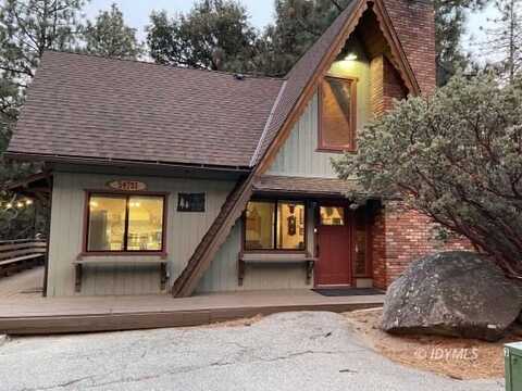 54751 Falling Leaf DR, Idyllwild, CA 92549