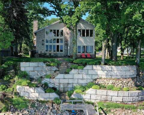 1012 Hill Street, Wahpeton, IA 51351