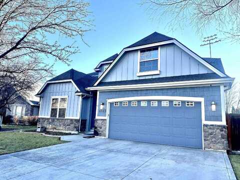 1063 W Hitchcock St, Meridian, ID 83646