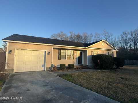 203 Kali Court, Richlands, NC 28574