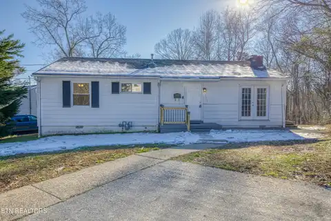 311 East Drive, Oak Ridge, TN 37830