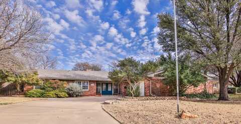 7711 Lynnhaven Avenue, Lubbock, TX 79423