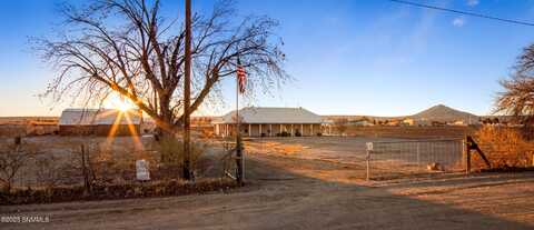 813 Roadrunner Lane, Las Cruces, NM 88005